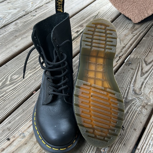 Dr Marten woman boot leather - Picture 5 of 8